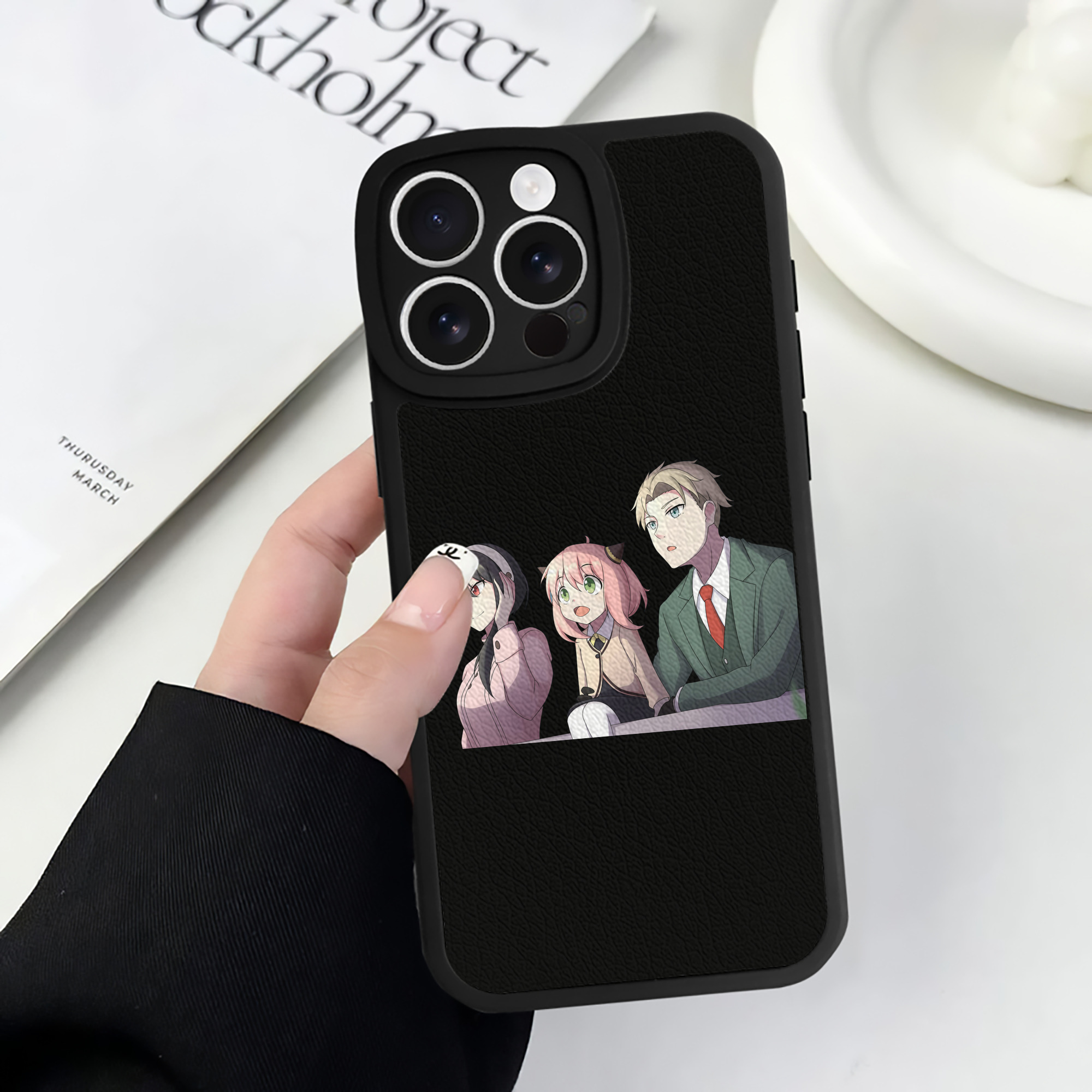（画像用） SPY×FAMILY间谍家家酒 【iPhone 16シリーズ対応】シリコンスマホケース（レザー調） 材質：シリコン